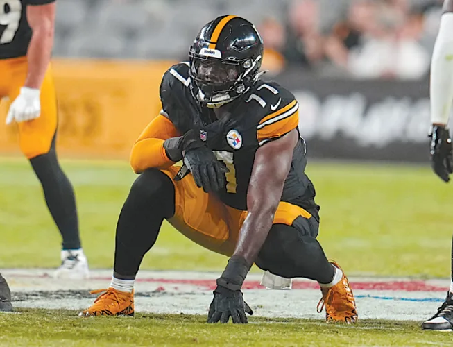 Steelers keep 4 QBs, trade ex-high picks